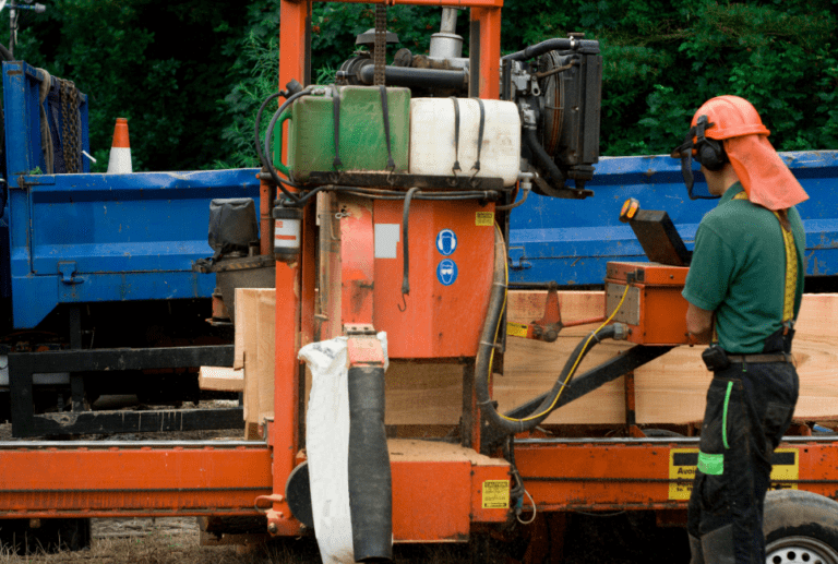 Sawmill and Milling Guide How To Use Them and Which to Buy? The
